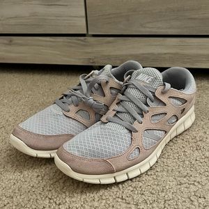 Nike Free Run 2 - Gray/Tan - Brand New!